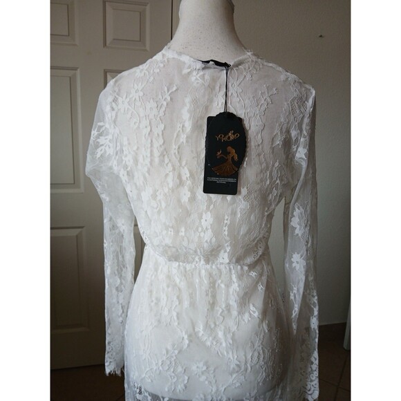 Elegant White and Blue Lace Maxi Dress - Picture 4 of 13